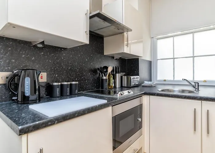Victoria Court Suites - Aberdeen